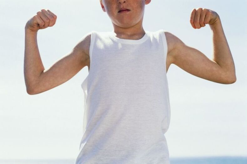 silny nastolatek i powiększenie penisa w wieku 14 lat